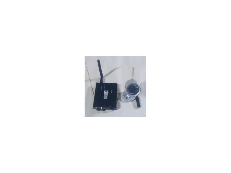 Wireless Battery-Operated Analog Camera