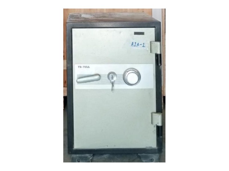 Heavy-Duty Home/Office Safe - 77 cm